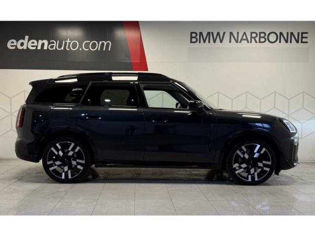 Mini Countryman image 2