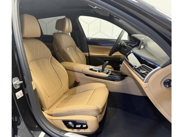 Bmw Série 7 image 9