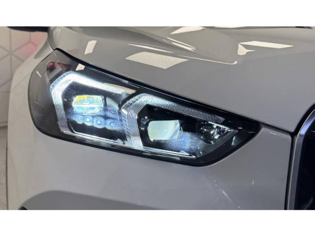 Bmw X1 image 2