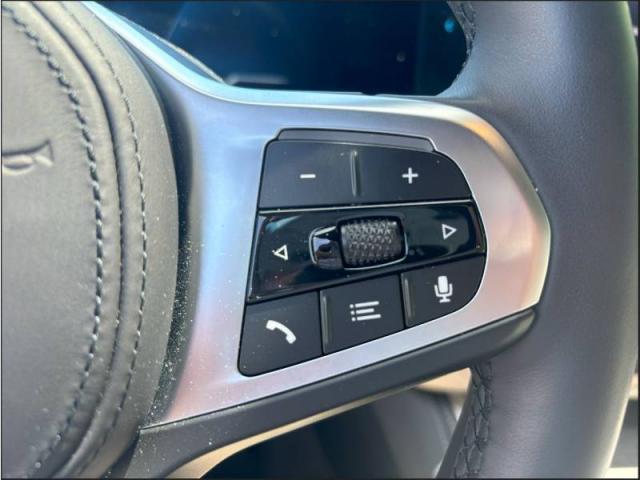 Bmw I4 image 3