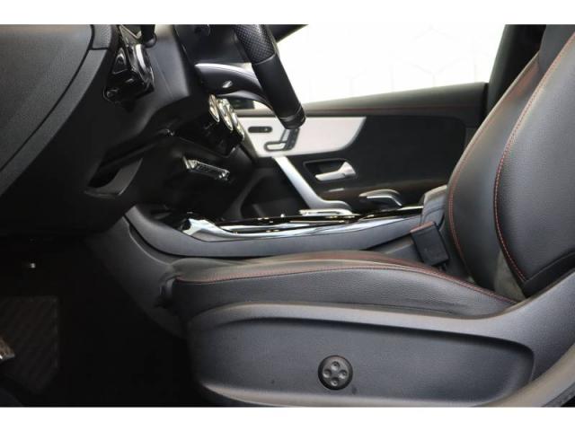 Mercedes Benz Cla image 7