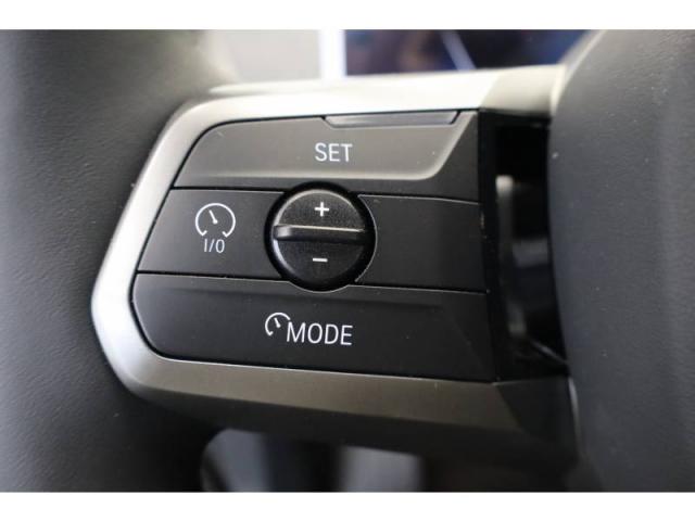 Bmw Ix image 8