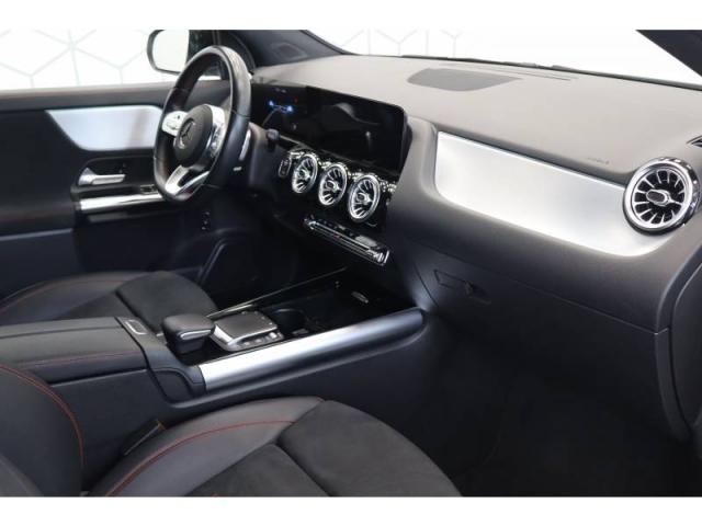 Mercedes Benz Gla image 4
