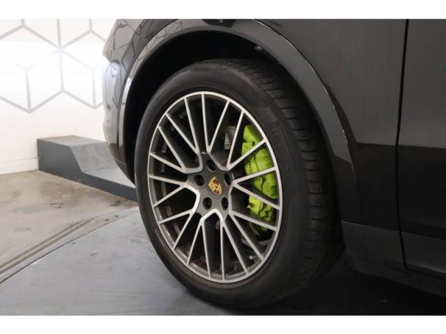 Porsche Cayenne image 8