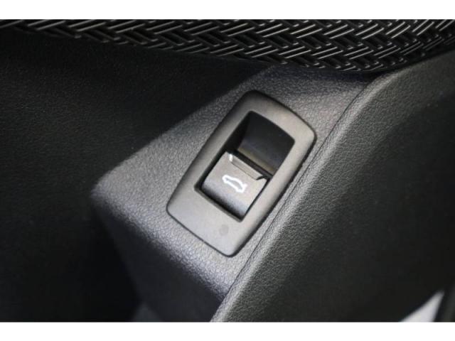 Bmw X1 image 9