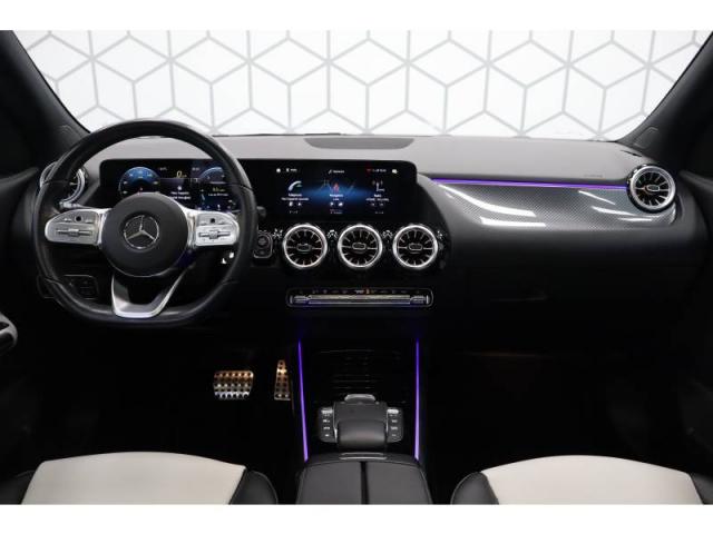 Mercedes Benz Gla image 1