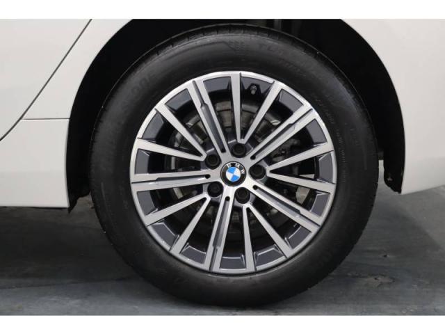 Bmw Serie 2 image 9