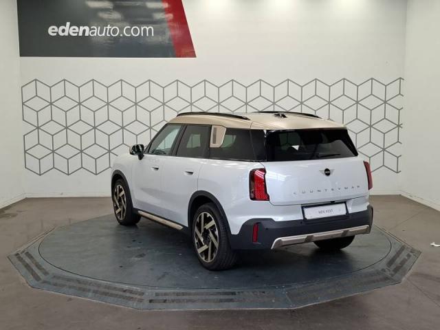 Mini Countryman image 2