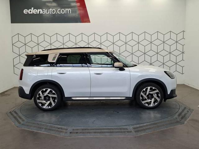 Mini Countryman image 9