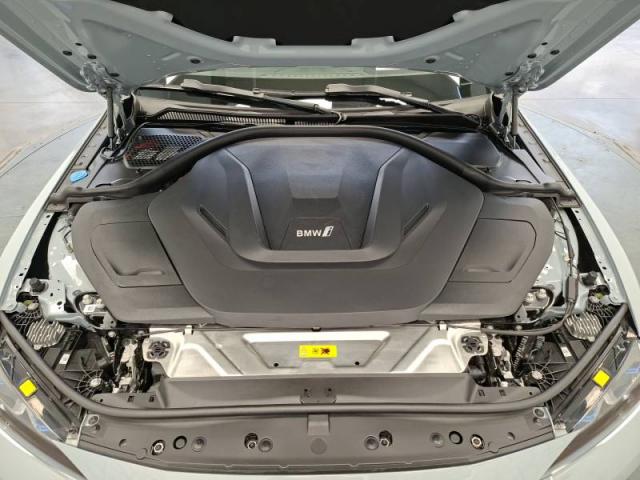 Bmw I4 image 3