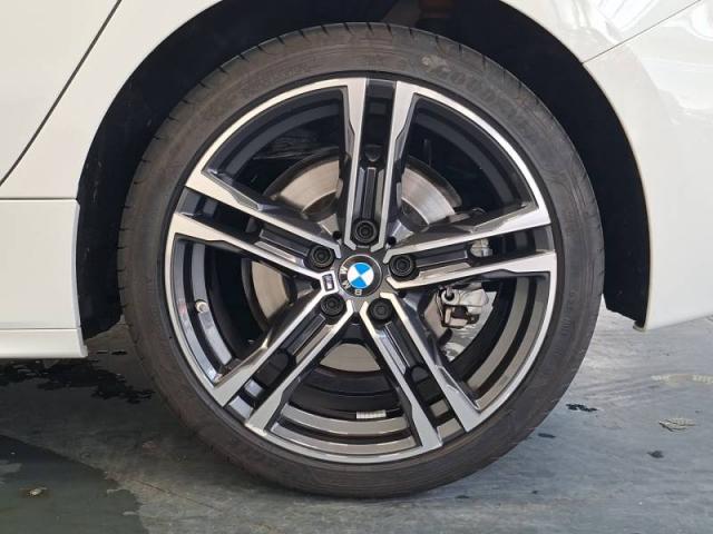 Bmw Série 1 image 9
