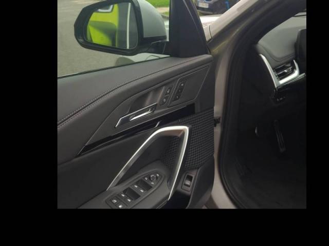 Bmw X1 image 2