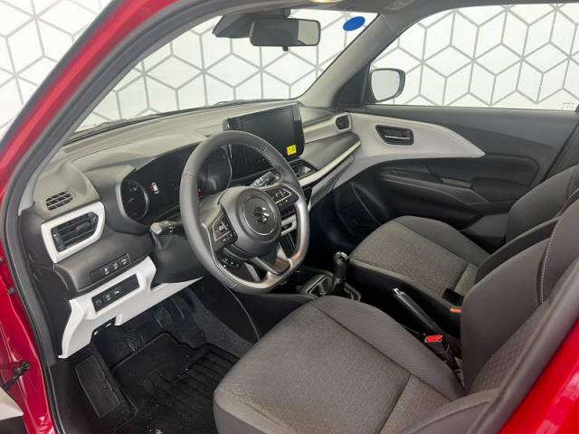 Suzuki Swift image 8