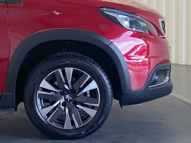 Peugeot 2008 image 1
