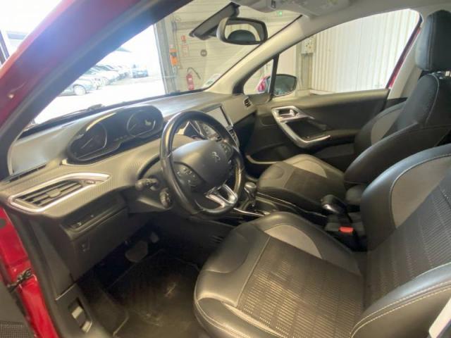 Peugeot 2008 image 2