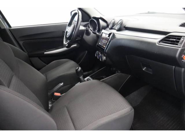 Suzuki Swift image 9