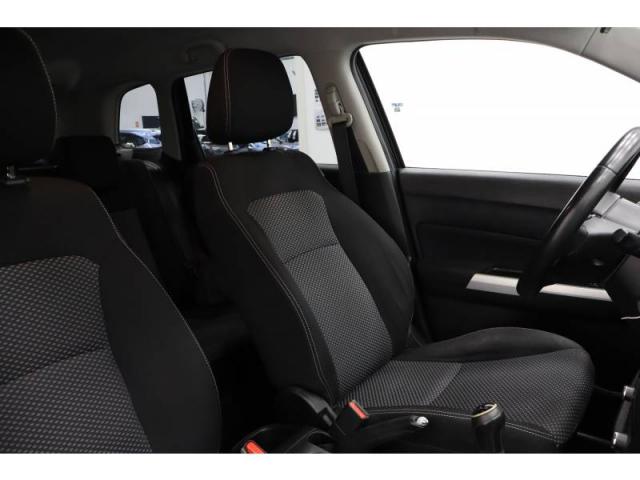 Suzuki Vitara image 6