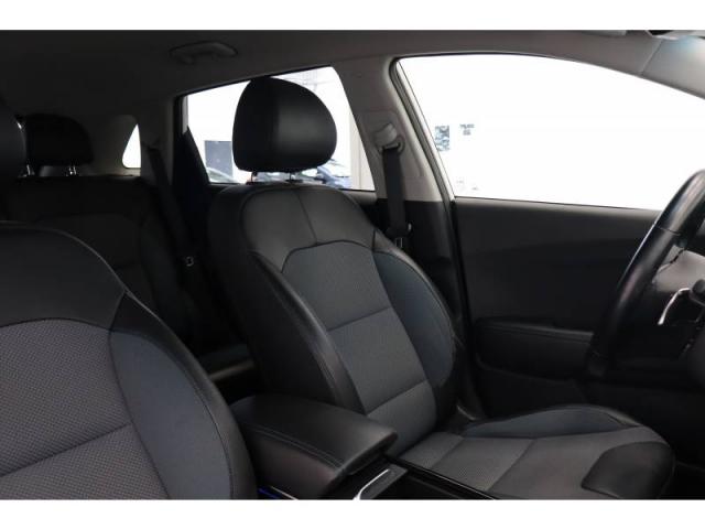 Kia Niro image 2