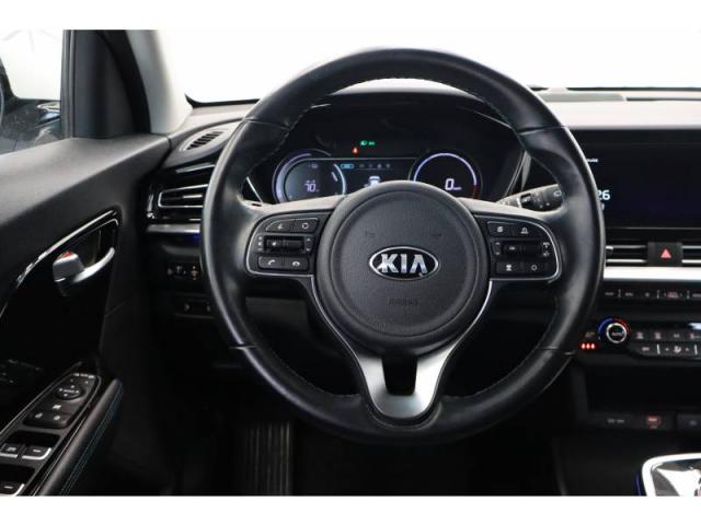 Kia Niro image 5