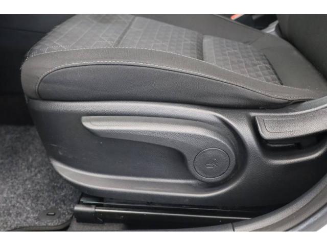 Kia Rio image 5