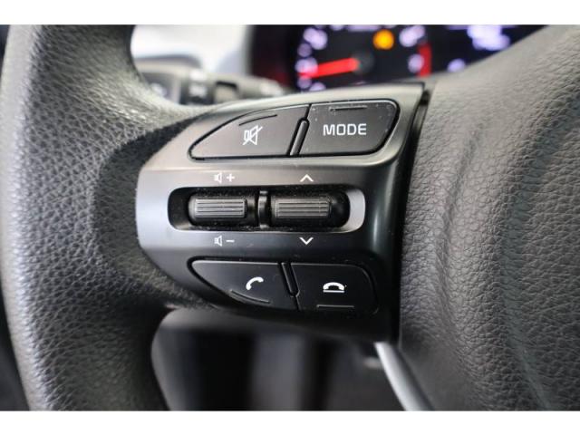 Kia Rio image 9