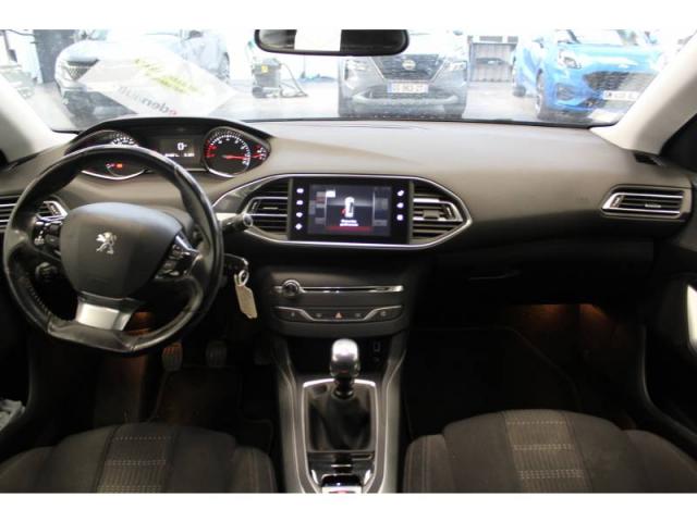 Peugeot 308 image 3