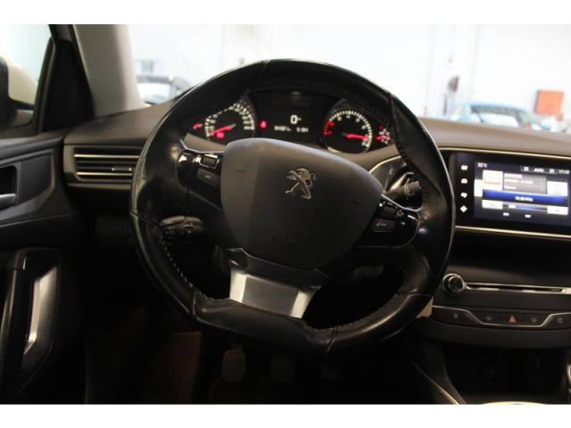 Peugeot 308 image 7