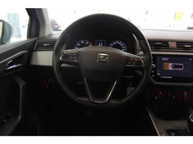 Seat Arona image 2