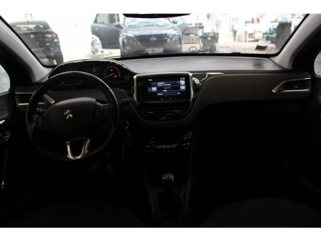Peugeot 208 image 4