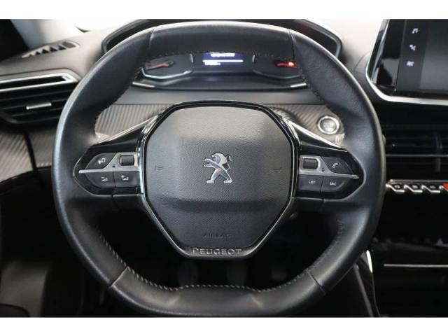 Peugeot 2008 image 6