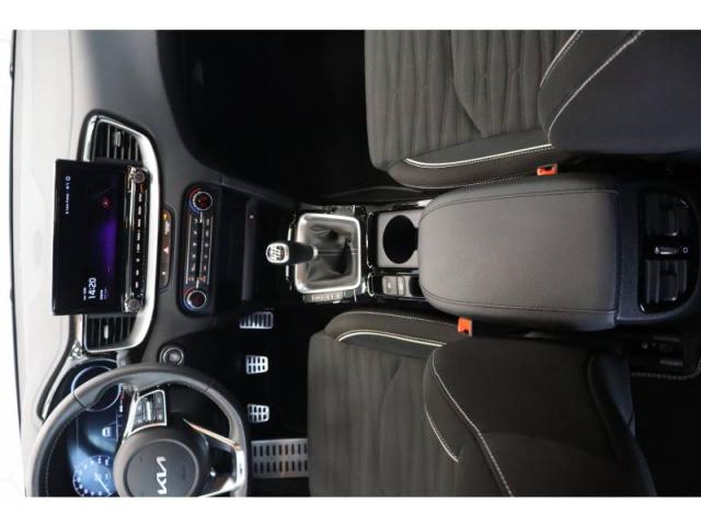 Kia Cee'D image 5