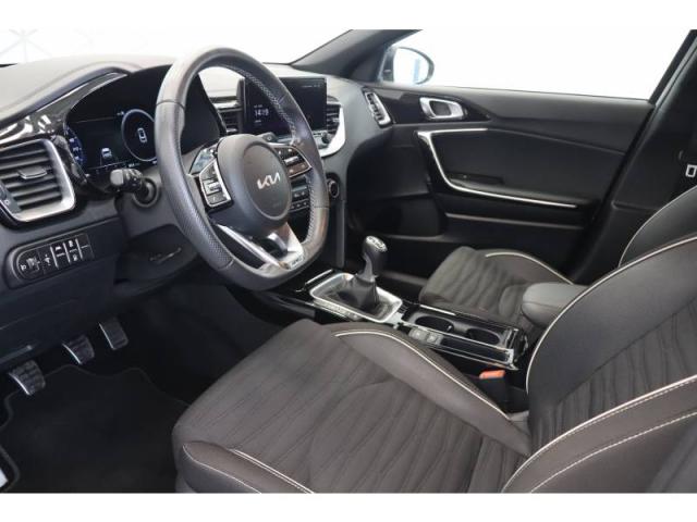 Kia Cee'D image 8