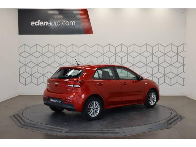 Kia Rio image 1