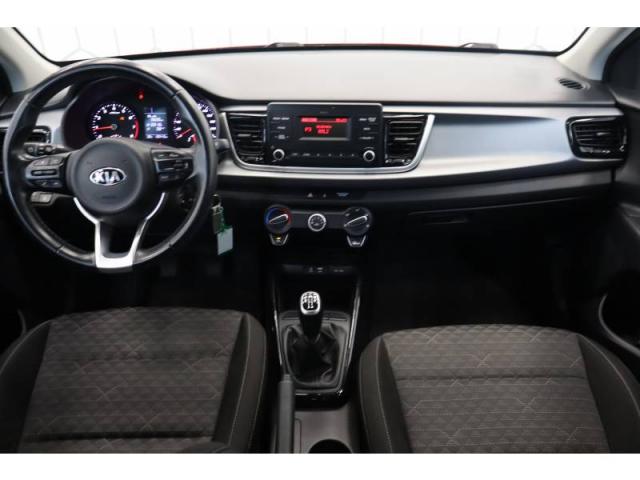 Kia Rio image 4
