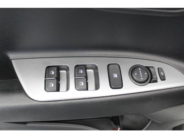 Kia Stonic image 8