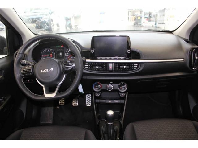 Kia Picanto image 9