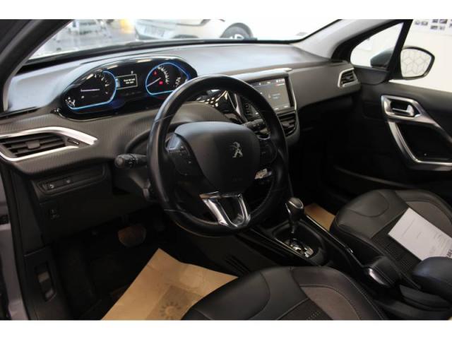 Peugeot 2008 image 9