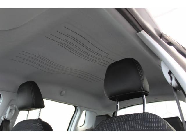 Peugeot 2008 image 9