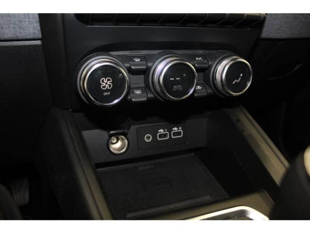 Mitsubishi Colt image 7