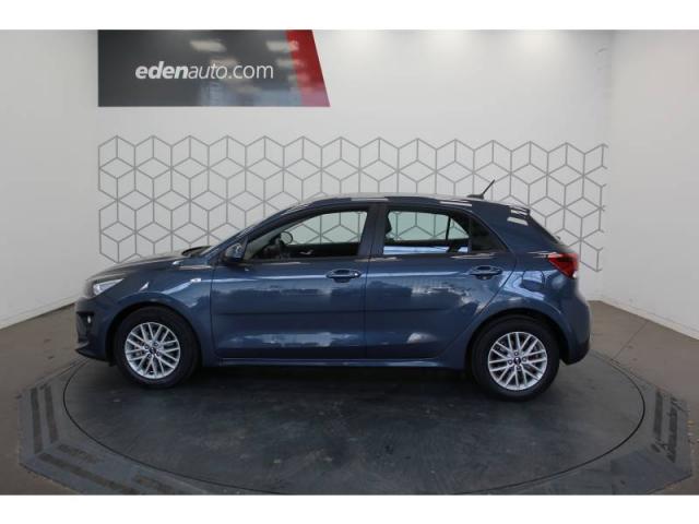 Kia Rio image 9