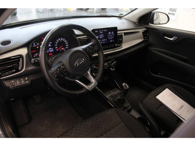 Kia Rio image 2