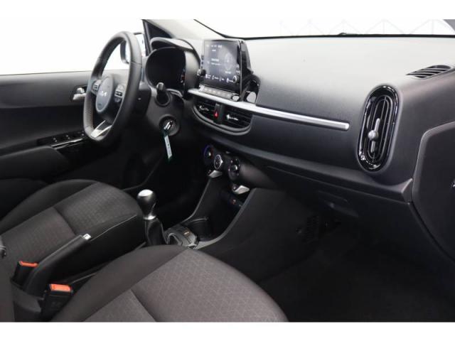 Kia Picanto image 8