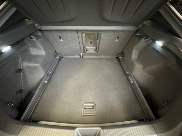 Cupra Tavascan image 5