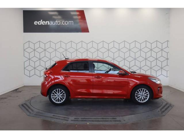 Kia Rio image 5