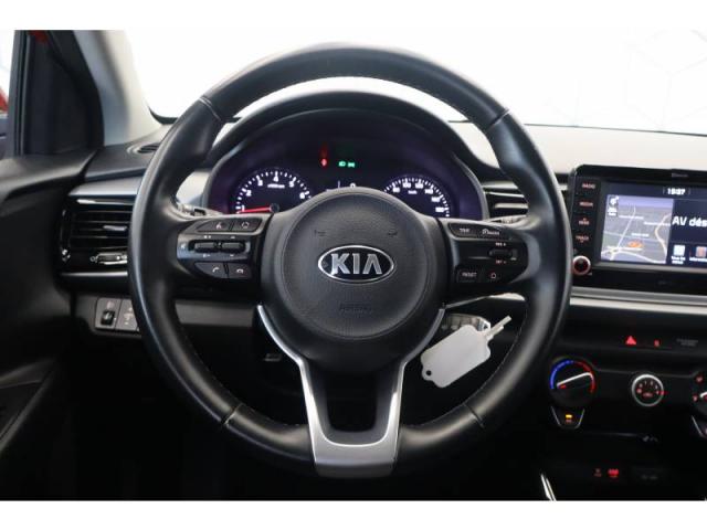 Kia Rio image 7