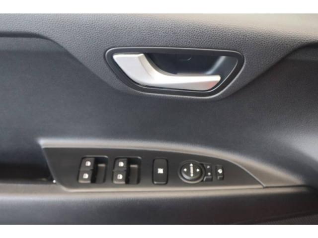 Kia Rio image 9