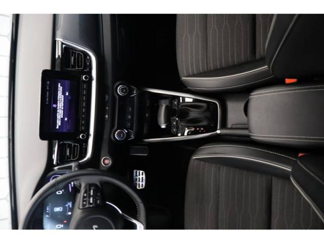 Kia Stonic image 1