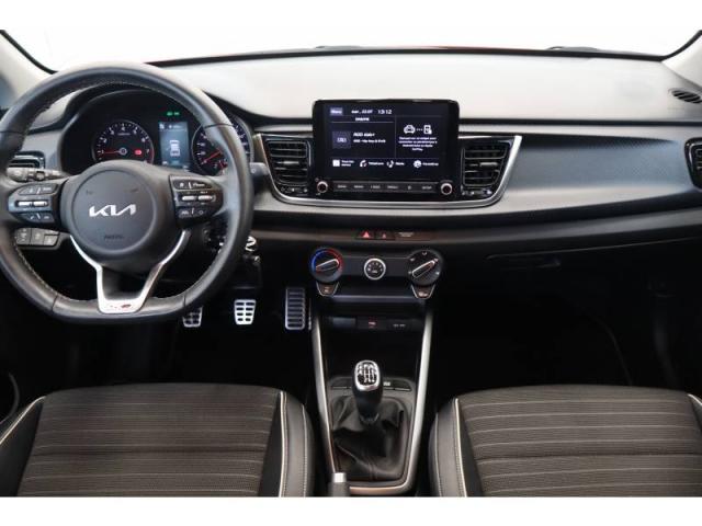 Kia Rio image 6