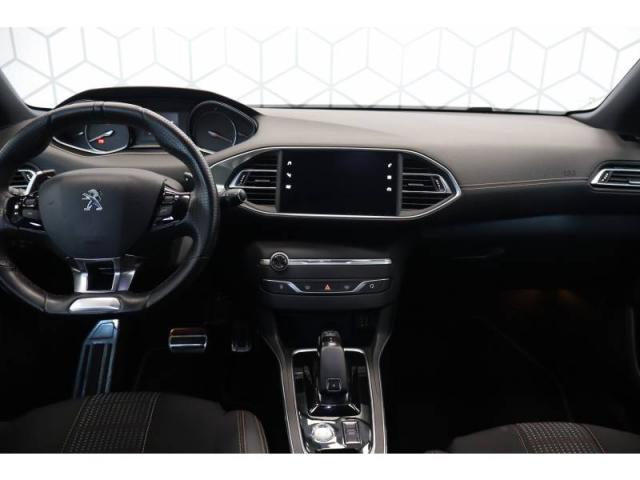 Peugeot 308 image 2