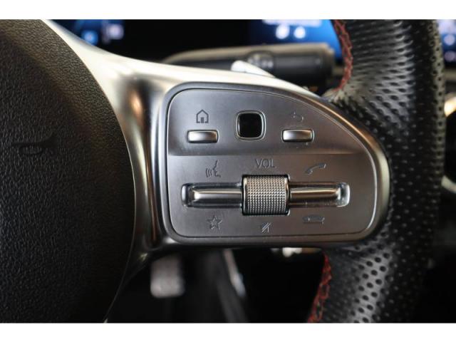 Mercedes Benz Cla image 9